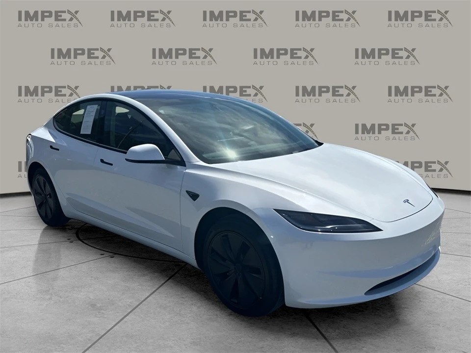 2025 Tesla Model 3 - Image 7 of 12