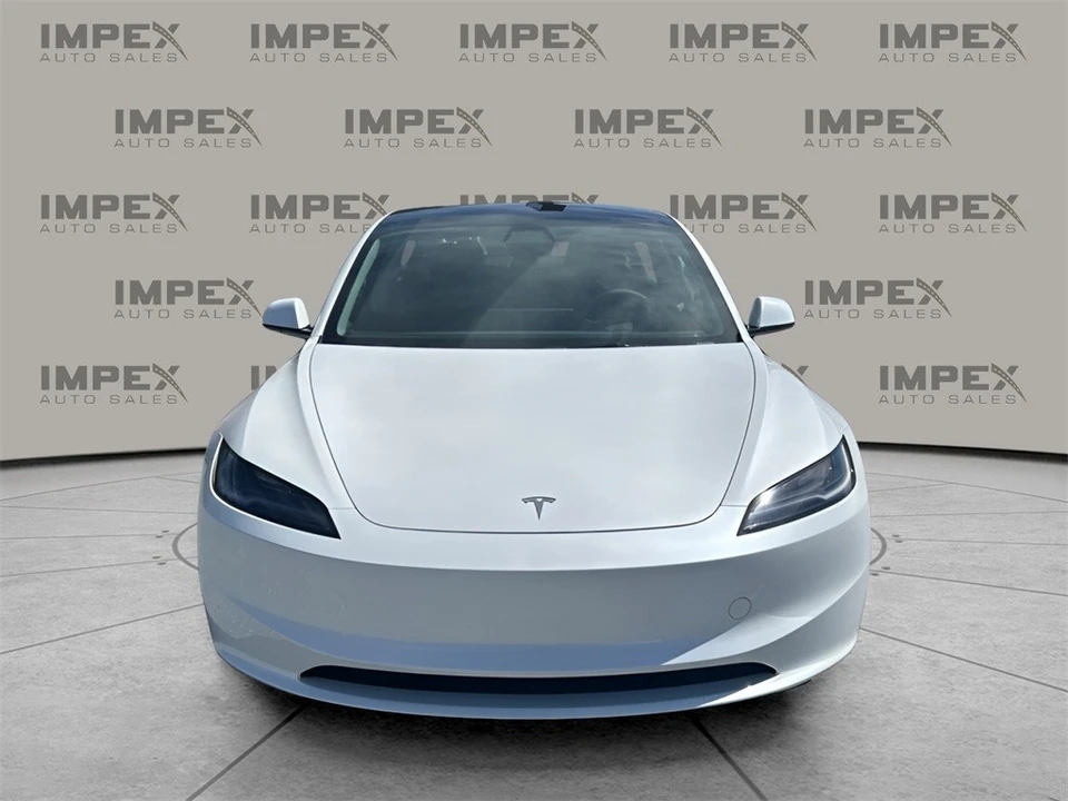 2025 Tesla Model 3 - Image 8 of 12