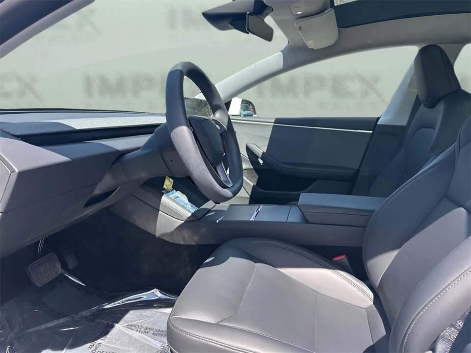 2025 Tesla Model 3 - Image 9 of 12