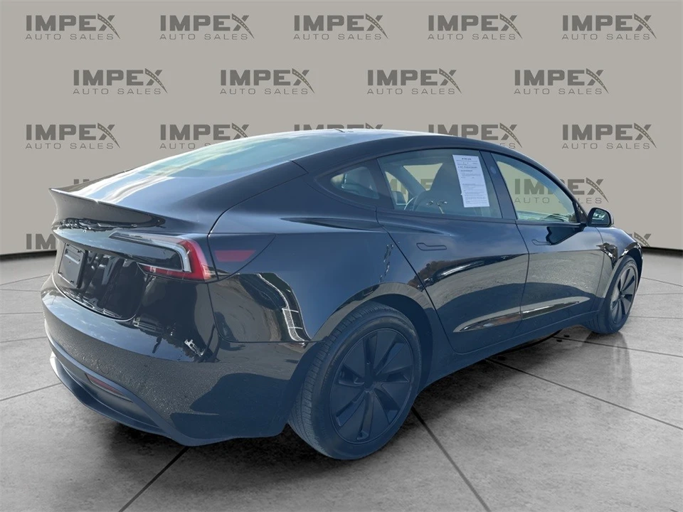 2025 Tesla Model 3 - Image 5 of 12