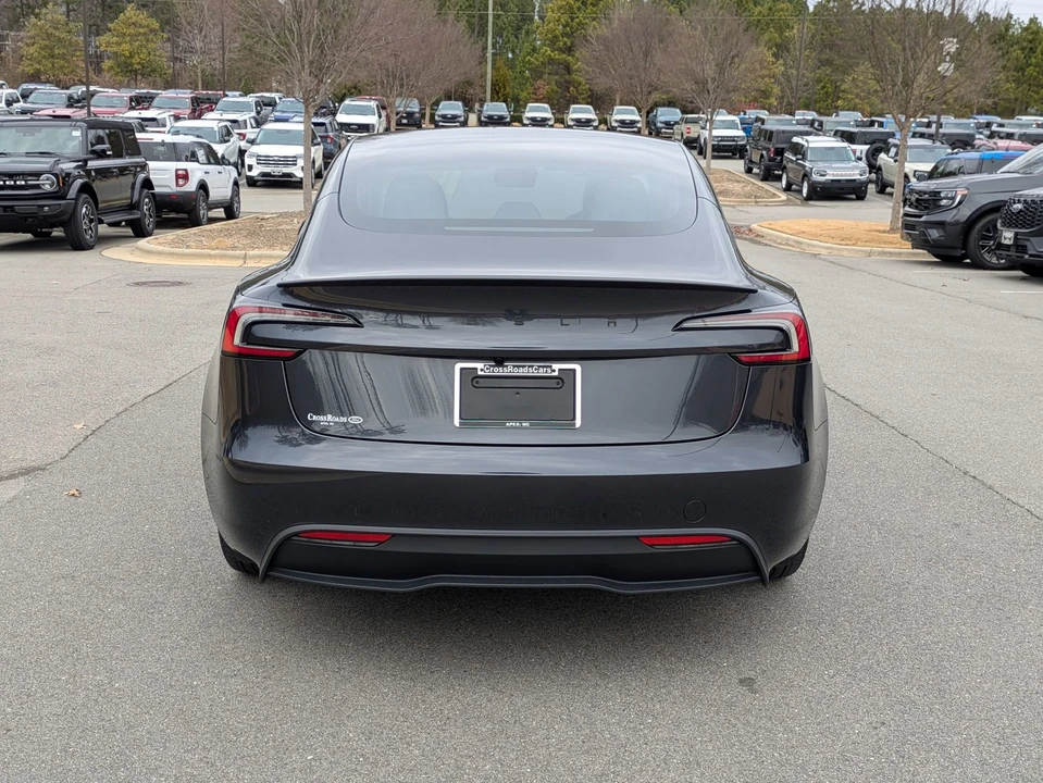 2025 Tesla Model 3 - Image 5 of 12