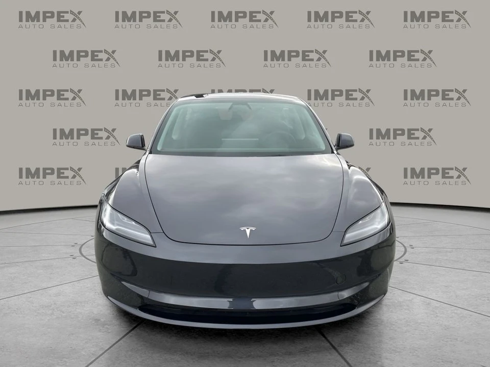 2025 Tesla Model 3 - Image 8 of 12