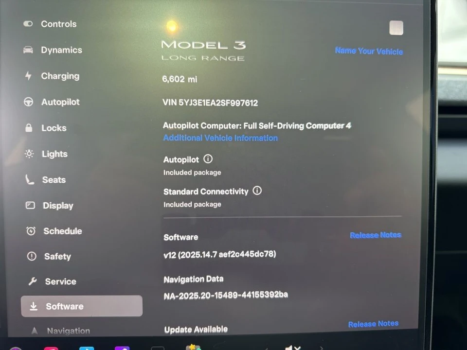 2025 Tesla Model 3 - Image 4 of 6