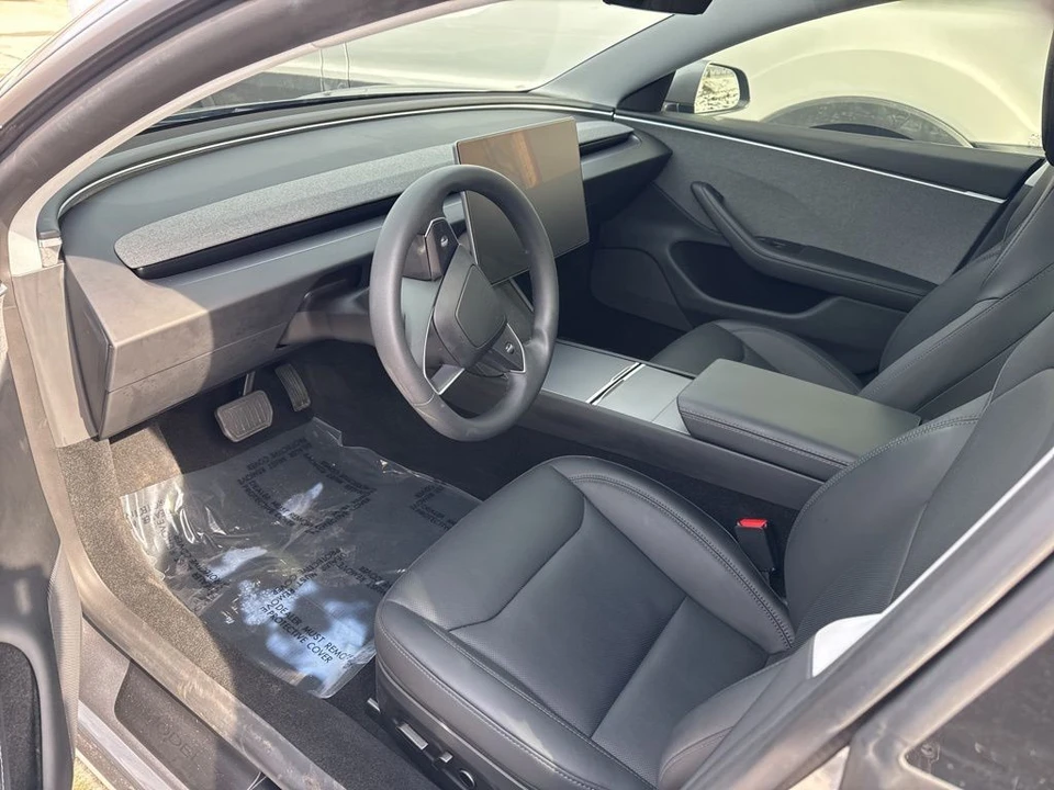 2025 Tesla Model 3 - Image 3 of 6