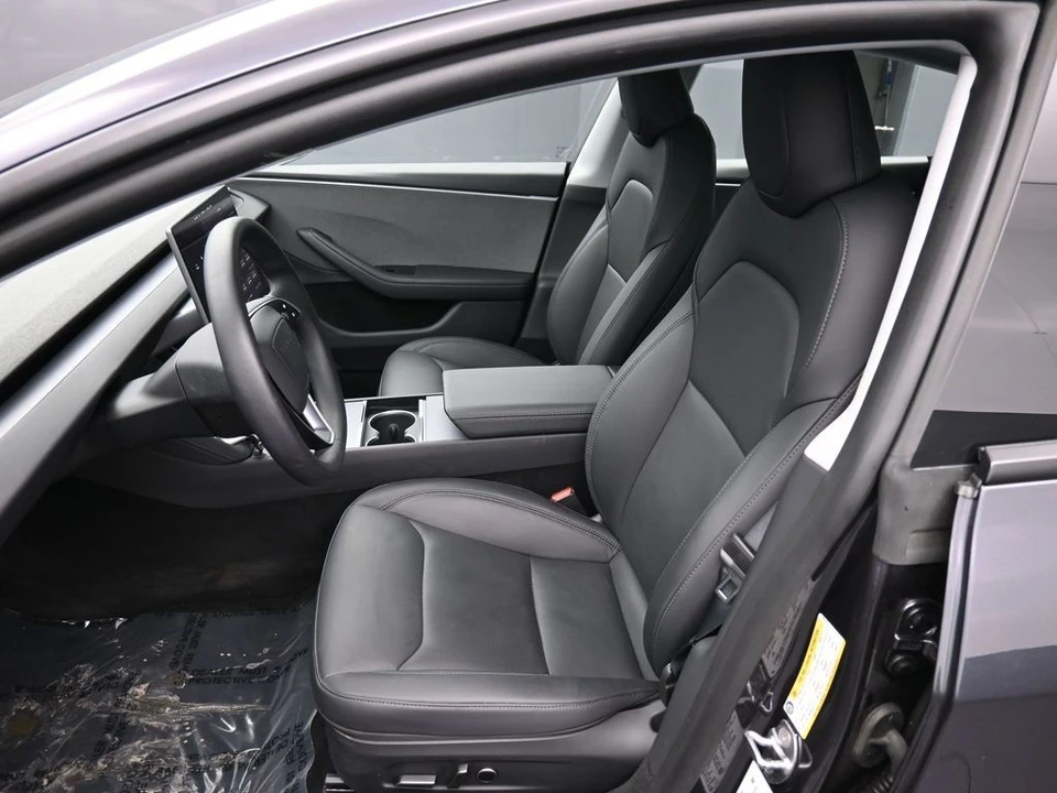 2025 Tesla Model 3 - Image 21 of 21
