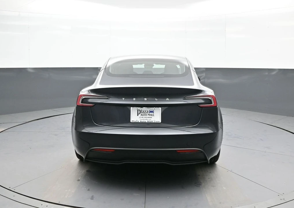 2025 Tesla Model 3 - Image 7 of 21