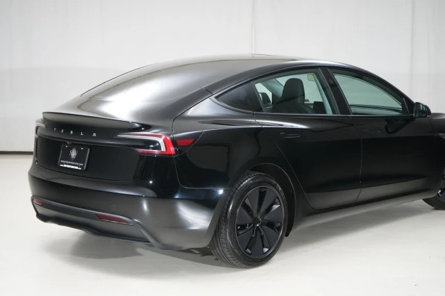 2025 Tesla Model 3 - Image 18 of 21
