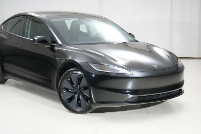 2025 Tesla Model 3 - Image 13 of 21
