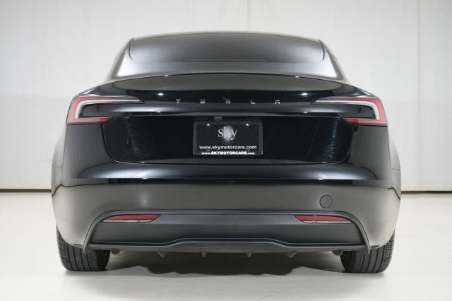 2025 Tesla Model 3 - Image 21 of 21