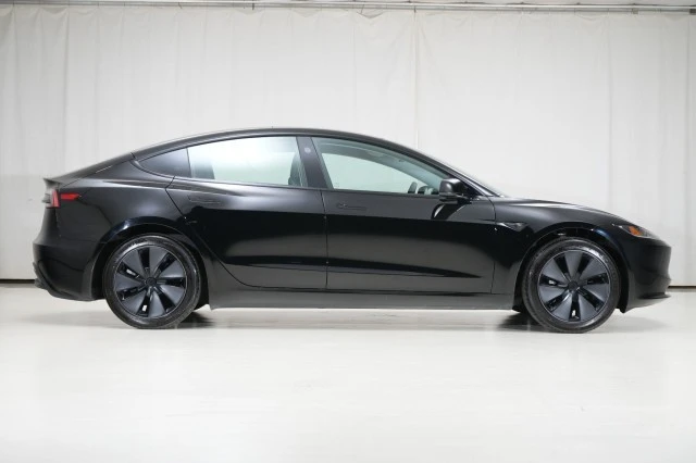2025 Tesla Model 3 - Image 16 of 21