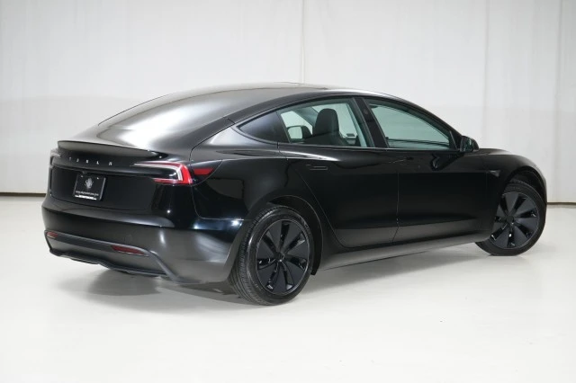 2025 Tesla Model 3 - Image 17 of 21