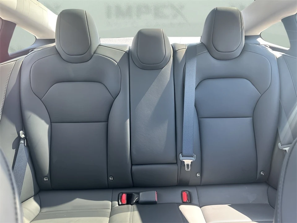 2025 Tesla Model 3 - Image 12 of 12