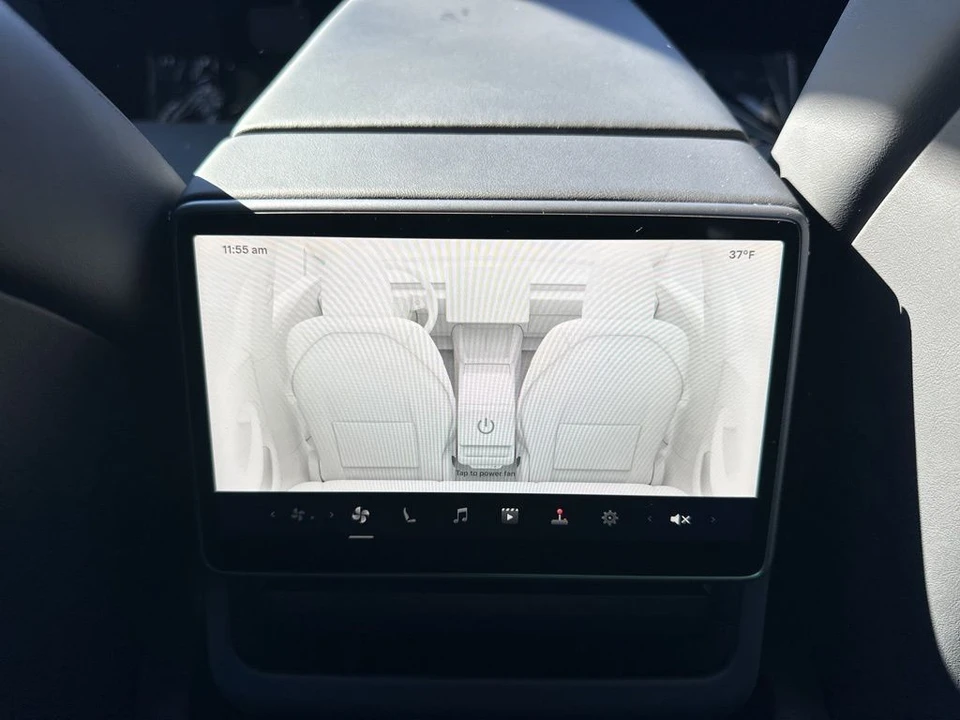 2025 Tesla Model 3 - Image 13 of 21