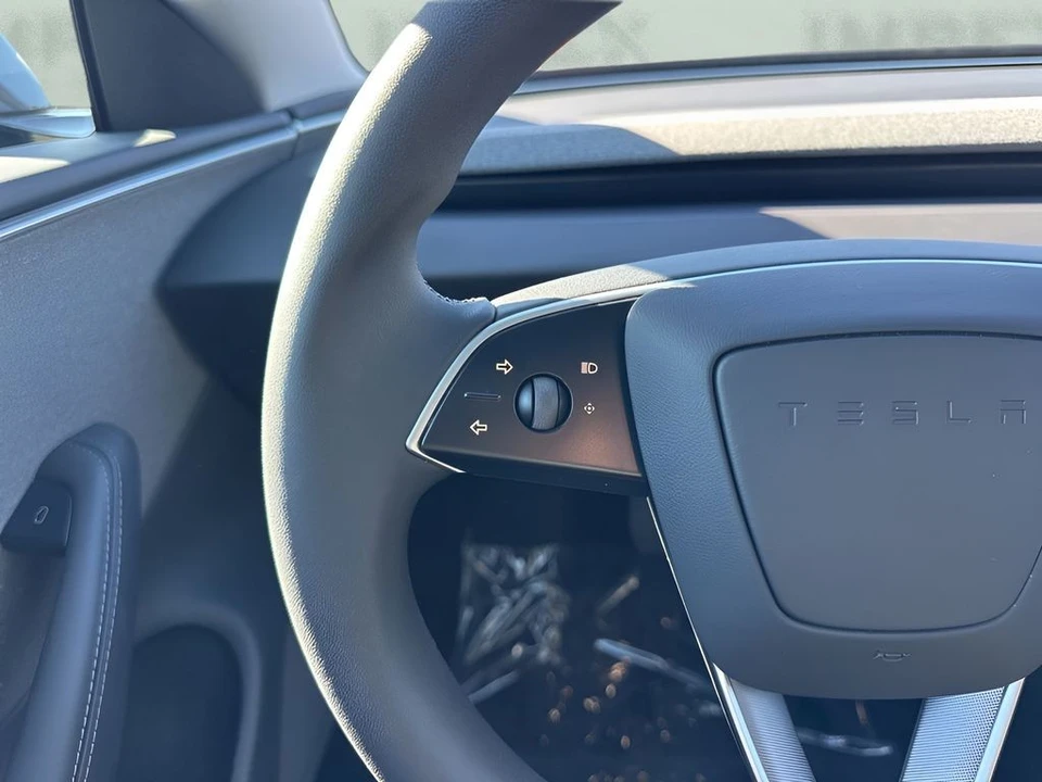 2025 Tesla Model 3 - Image 16 of 21