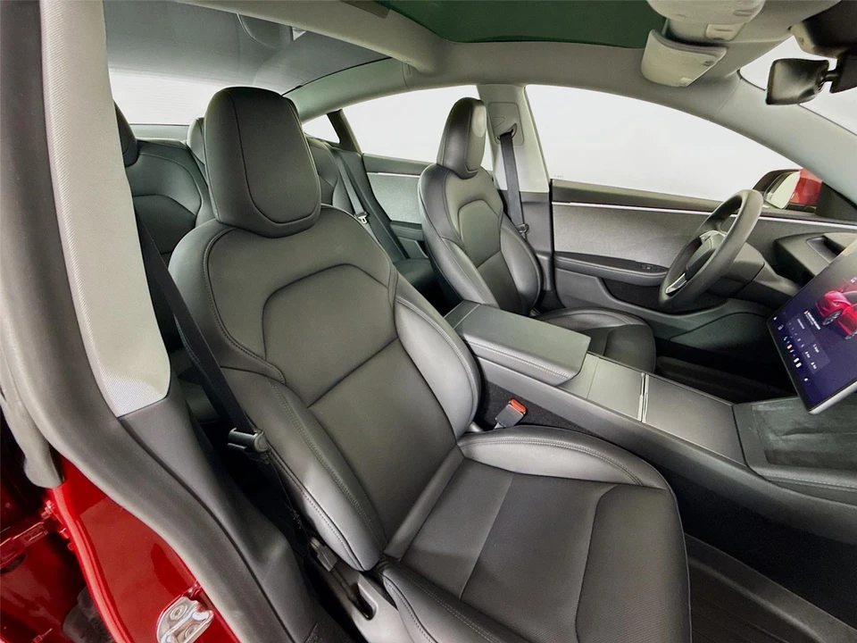 2025 Tesla Model 3 - Image 21 of 21