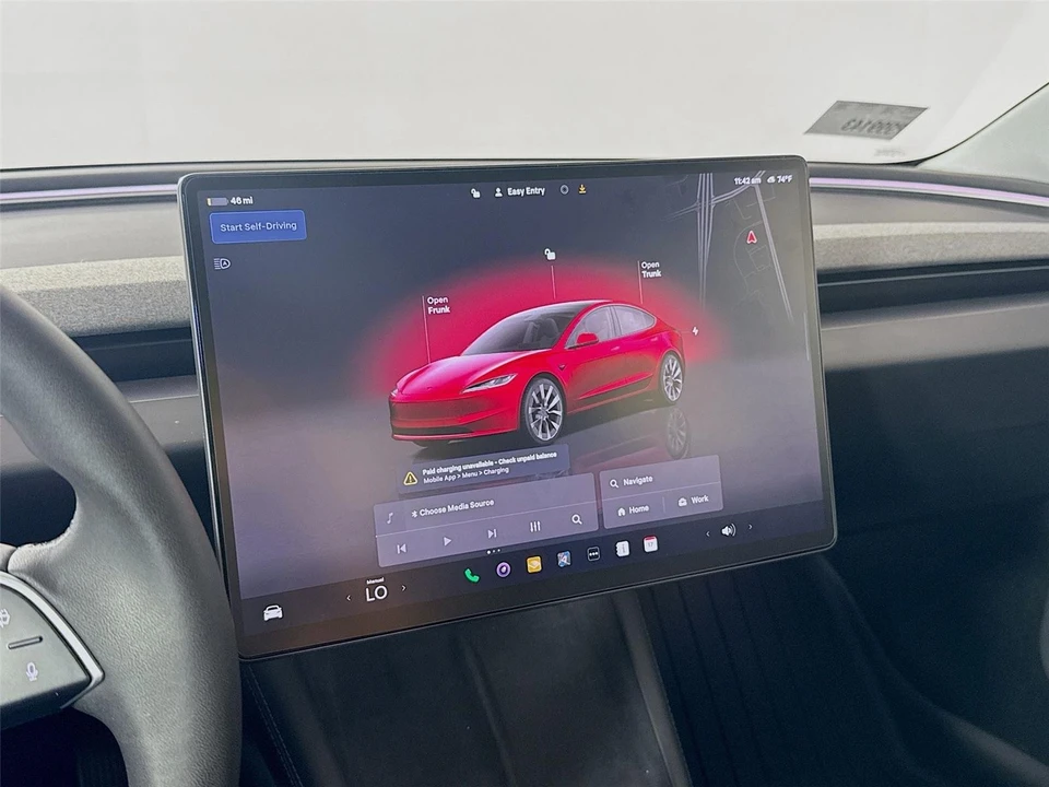 2025 Tesla Model 3 - Image 9 of 21