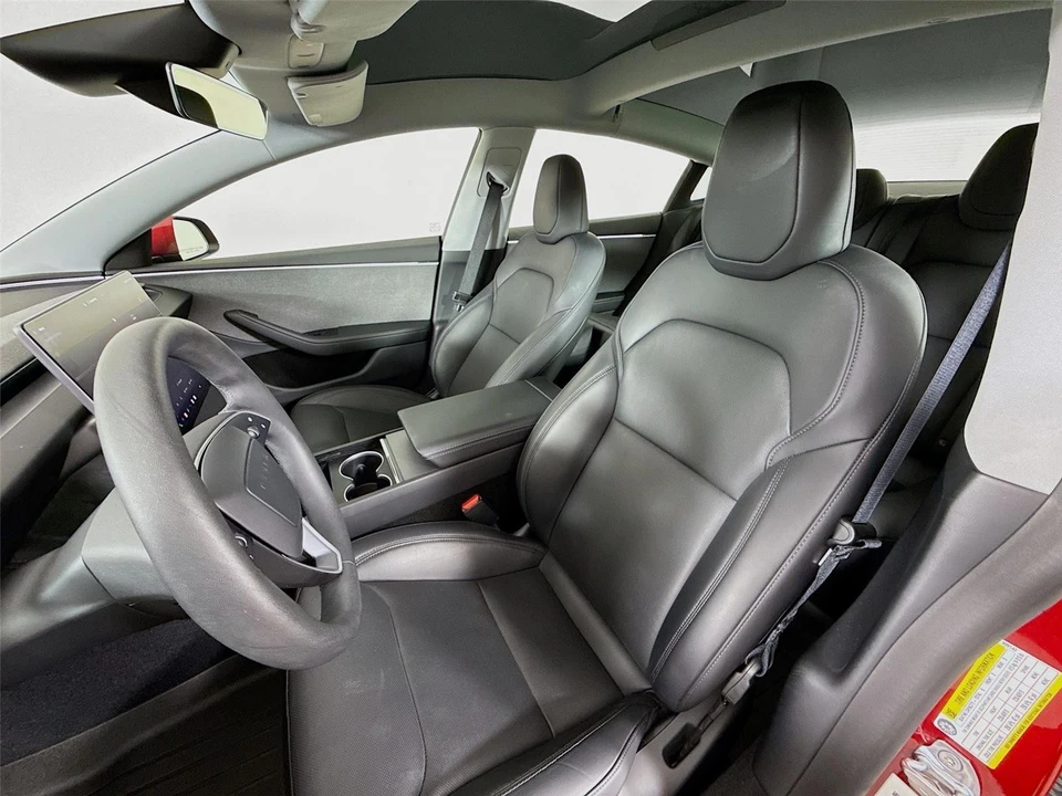 2025 Tesla Model 3 - Image 4 of 21