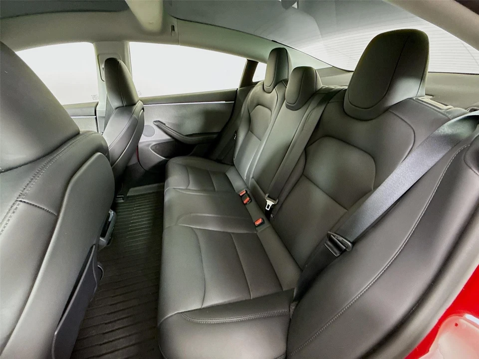2025 Tesla Model 3 - Image 15 of 21