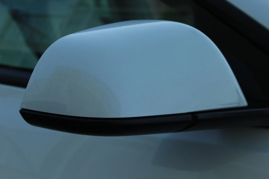 2025 Tesla Model 3 - Image 21 of 31