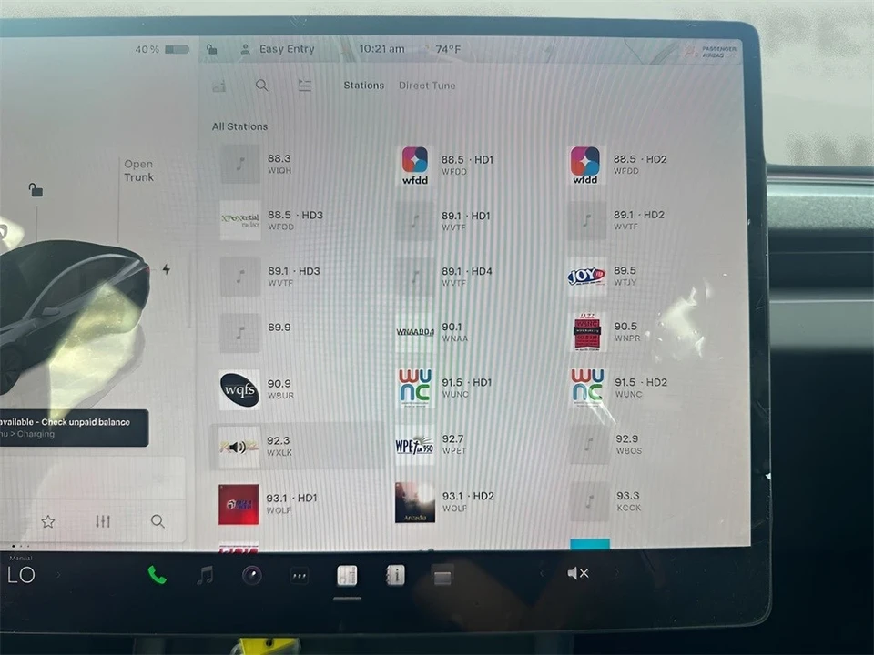 2025 Tesla Model 3 - Image 19 of 21