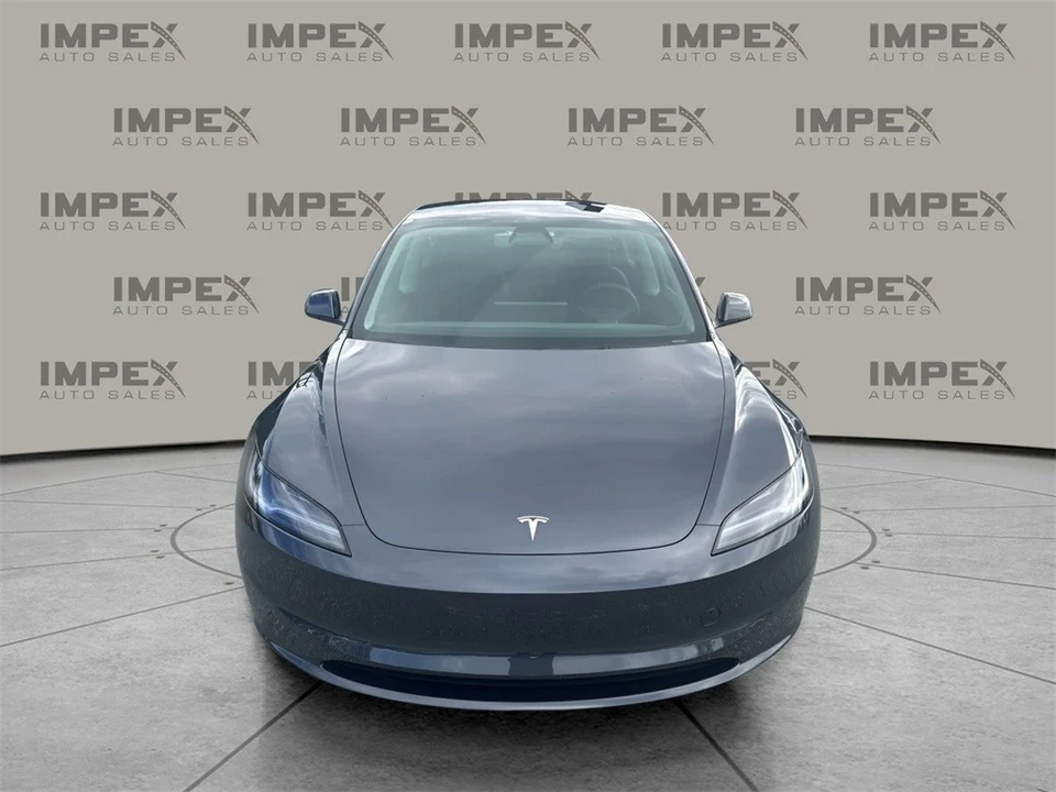 2025 Tesla Model 3 - Image 8 of 12