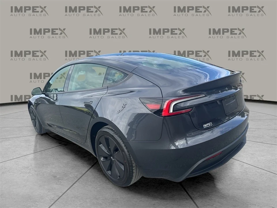 2025 Tesla Model 3 - Image 3 of 12