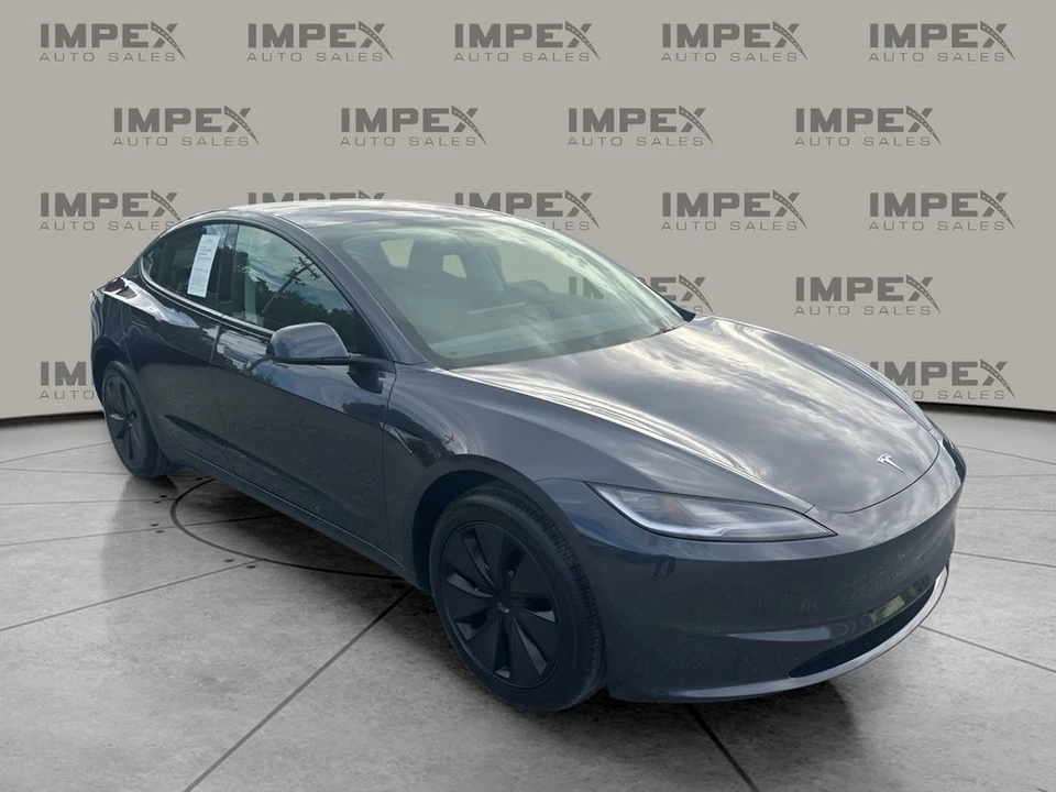 2025 Tesla Model 3 - Image 7 of 12