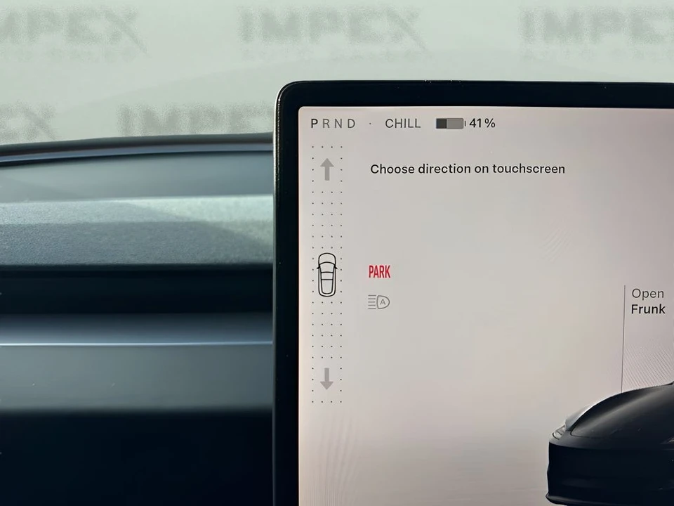 2025 Tesla Model 3 - Image 18 of 21