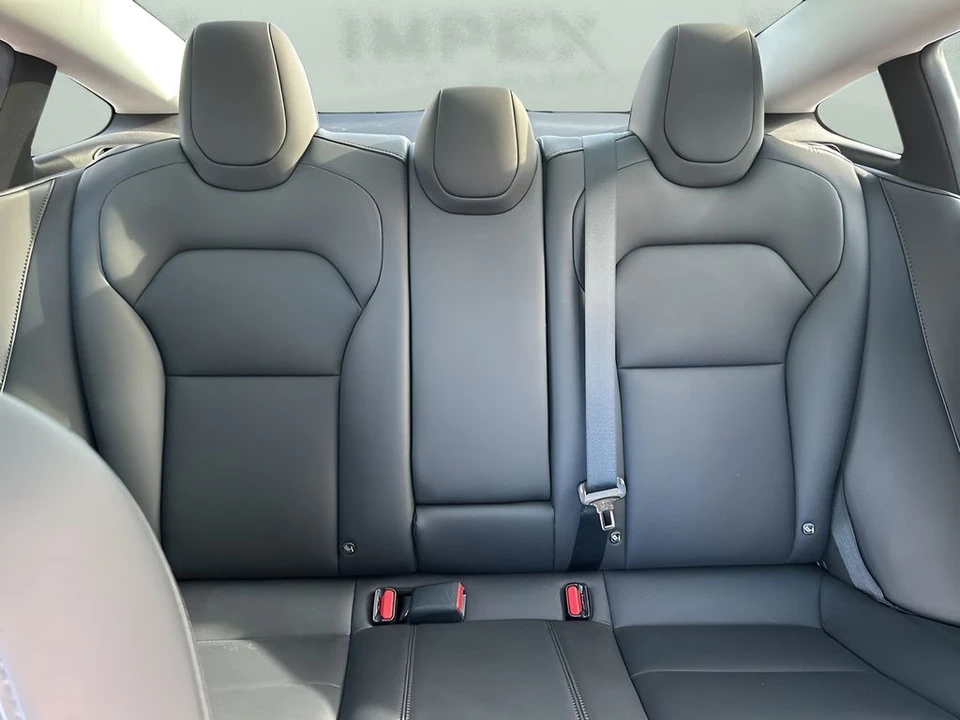 2025 Tesla Model 3 - Image 12 of 12