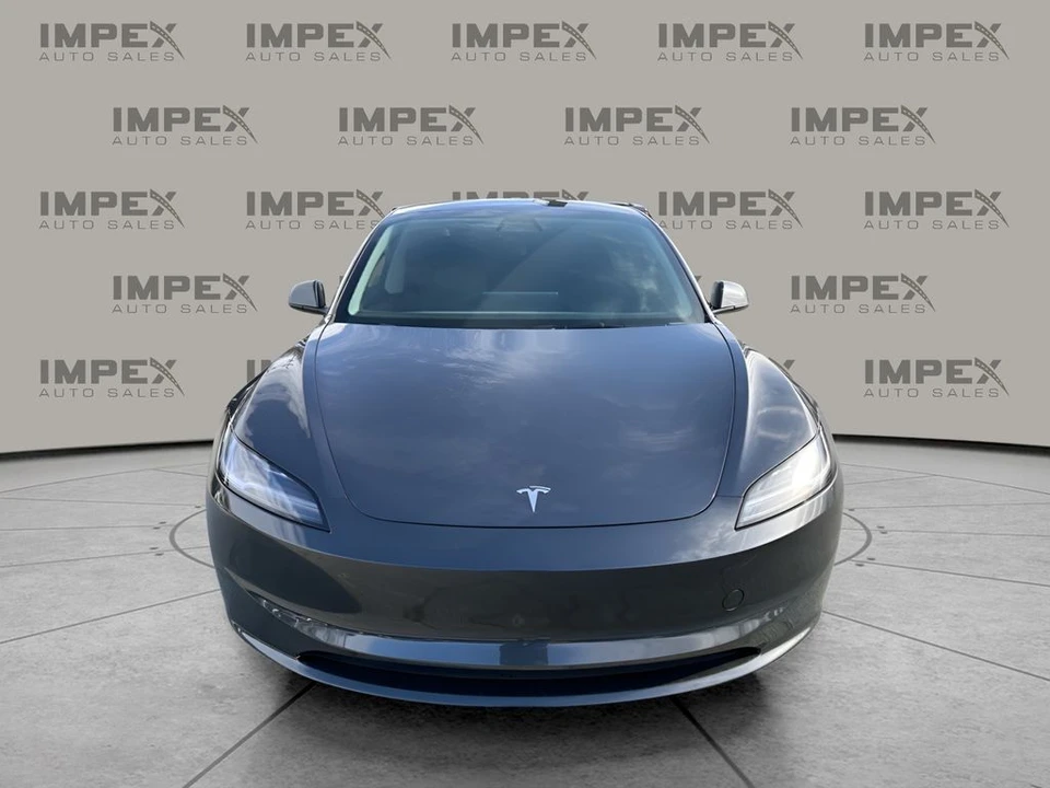 2025 Tesla Model 3 - Image 8 of 21