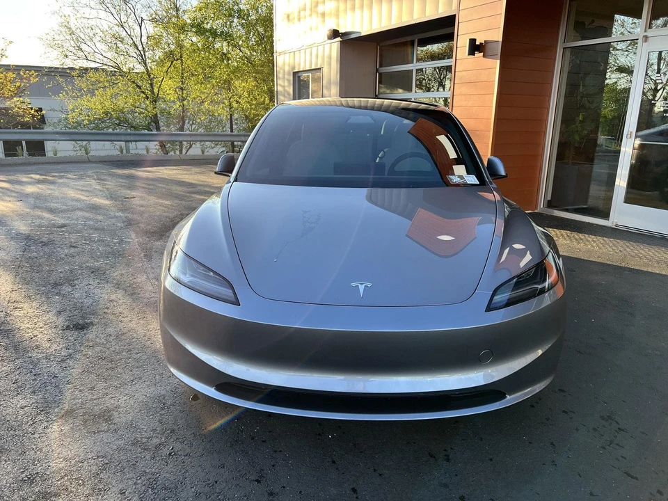 2025 Tesla Model 3 - Image 2 of 17