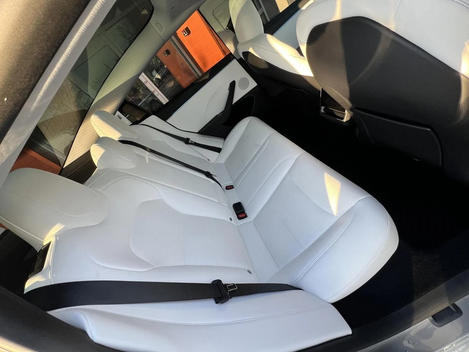 2025 Tesla Model 3 - Image 14 of 17