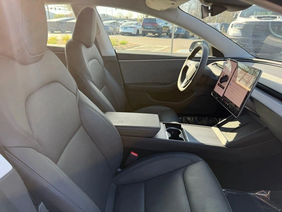 2025 Tesla Model 3 - Image 21 of 21