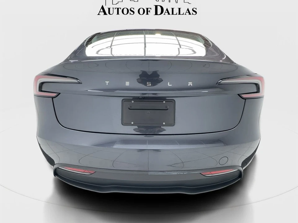 2025 Tesla Model 3 - Image 9 of 21