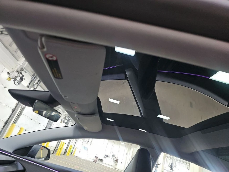 2025 Tesla Model 3 - Image 8 of 10