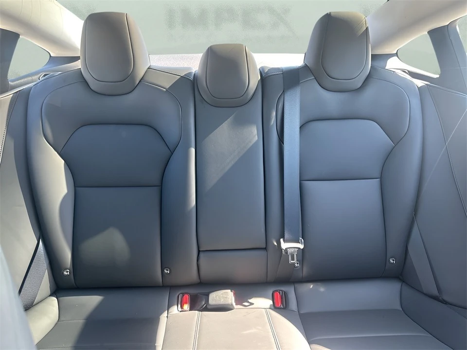 2025 Tesla Model 3 - Image 12 of 12
