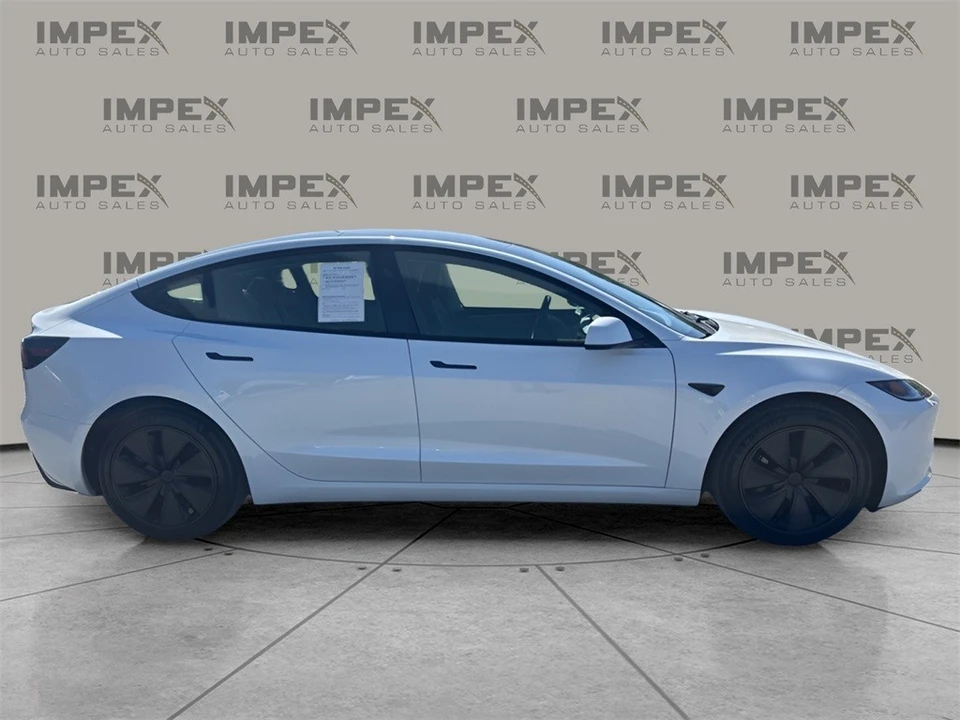 2025 Tesla Model 3 - Image 6 of 12