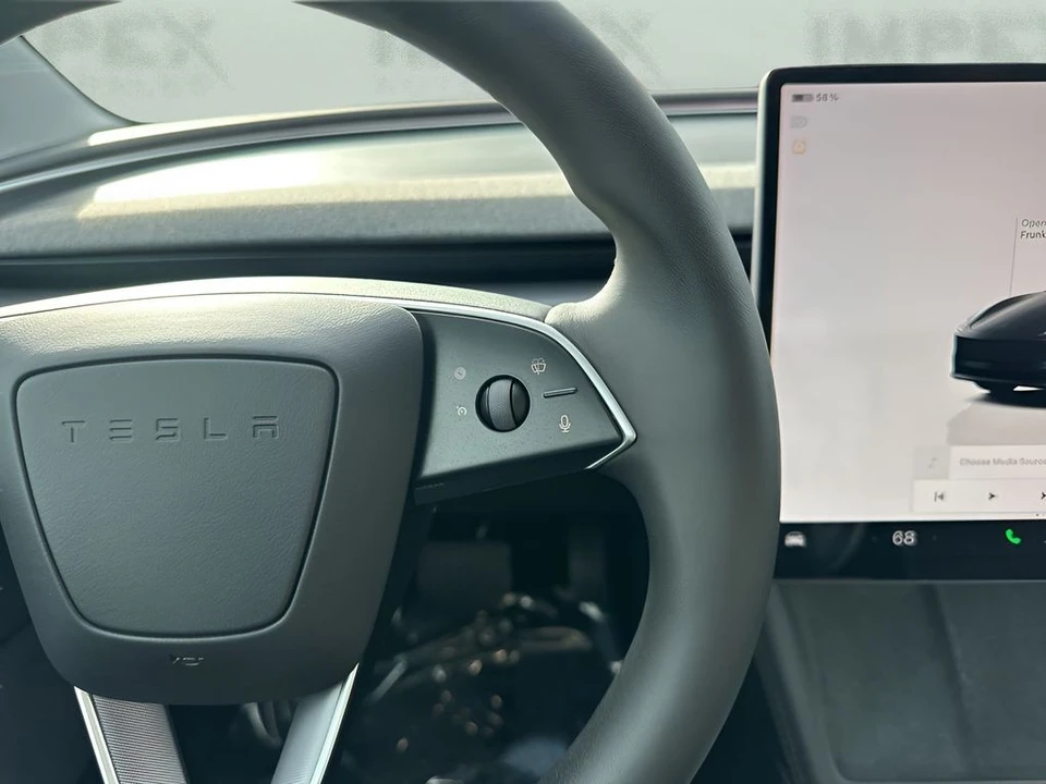 2025 Tesla Model 3 - Image 17 of 21