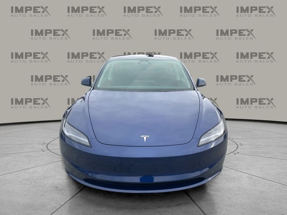 2025 Tesla Model 3 - Image 8 of 12