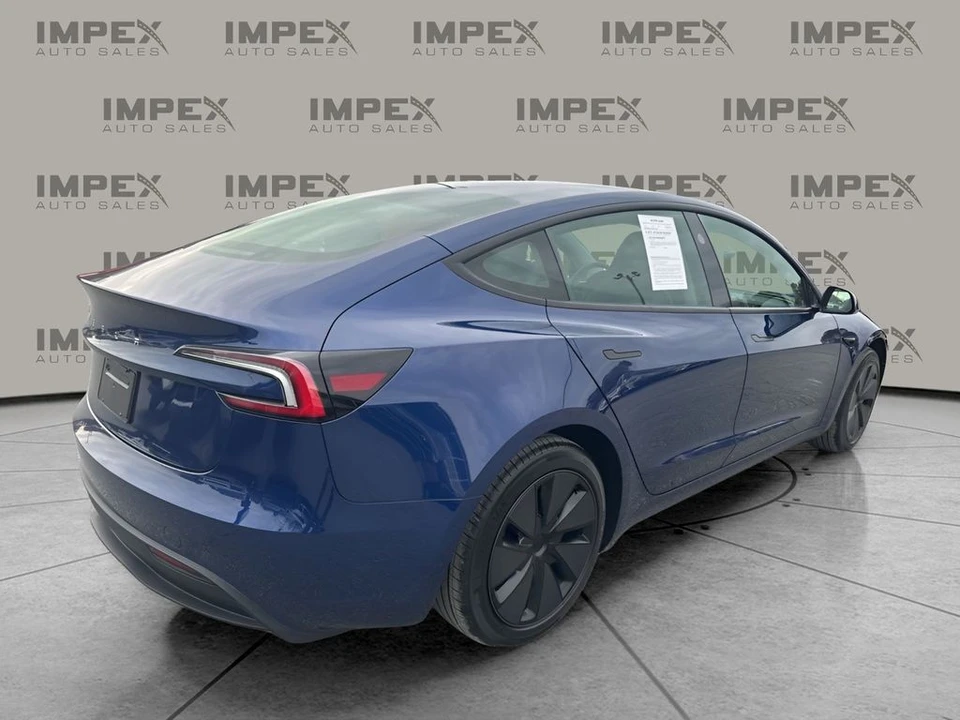 2025 Tesla Model 3 - Image 5 of 12