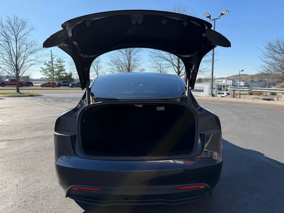2025 Tesla Model 3 - Image 6 of 19