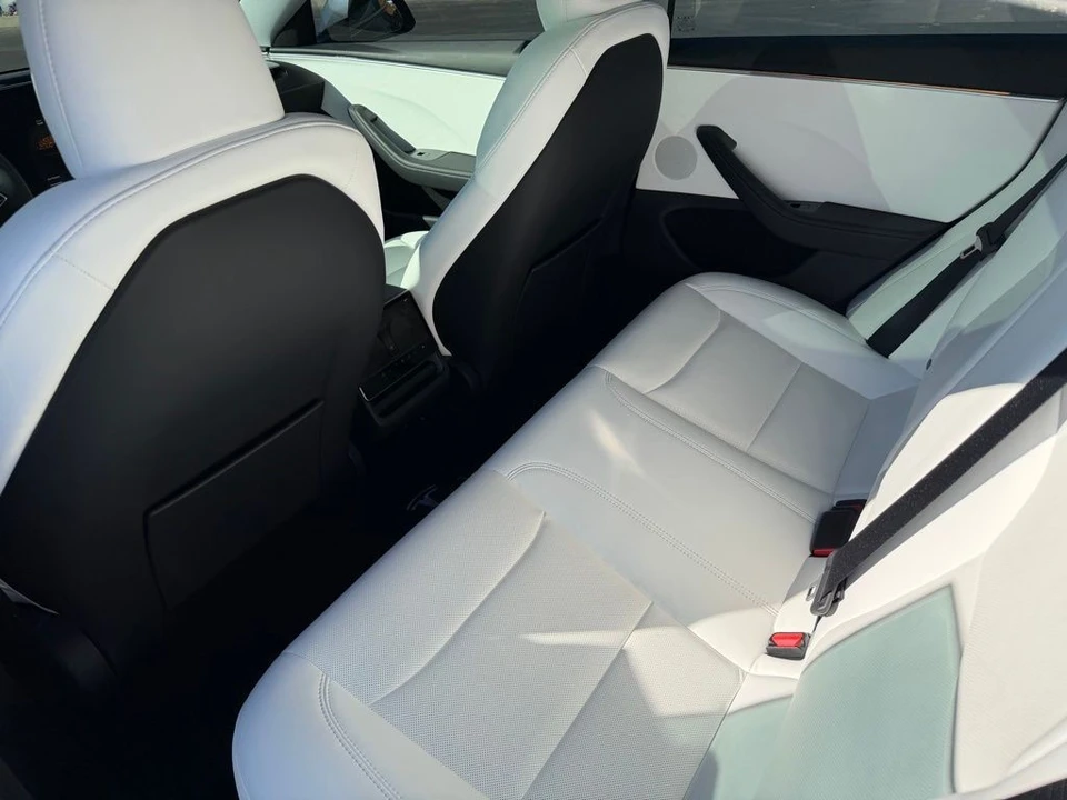 2025 Tesla Model 3 - Image 12 of 19