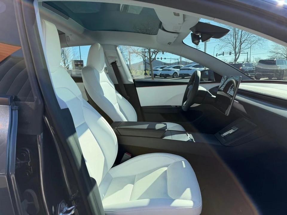 2025 Tesla Model 3 - Image 14 of 19