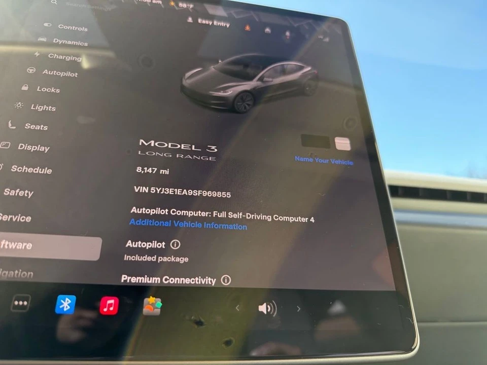 2025 Tesla Model 3 - Image 19 of 19