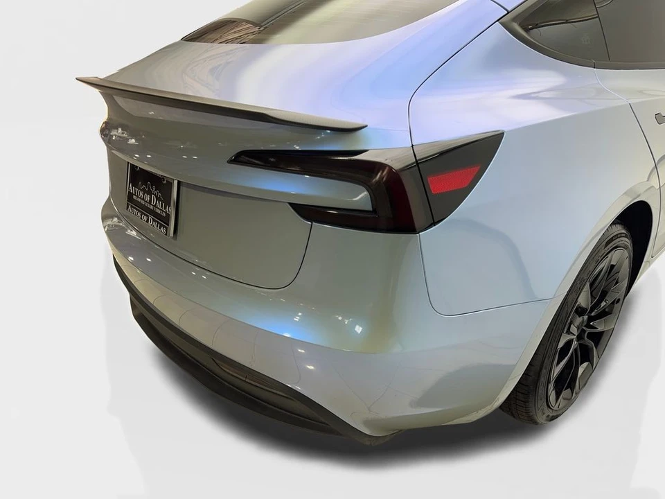 2025 Tesla Model 3 - Image 18 of 21