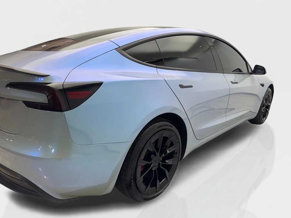 2025 Tesla Model 3 - Image 13 of 21