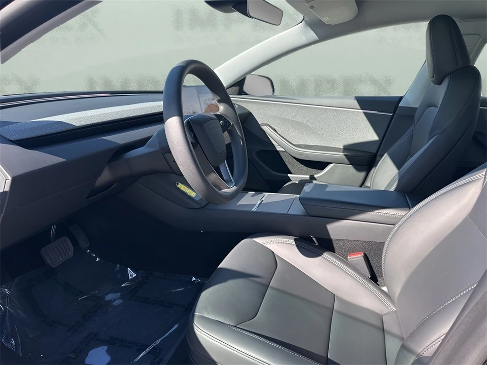 2025 Tesla Model 3 - Image 9 of 12