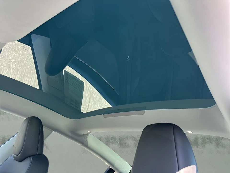 2025 Tesla Model 3 - Image 11 of 12