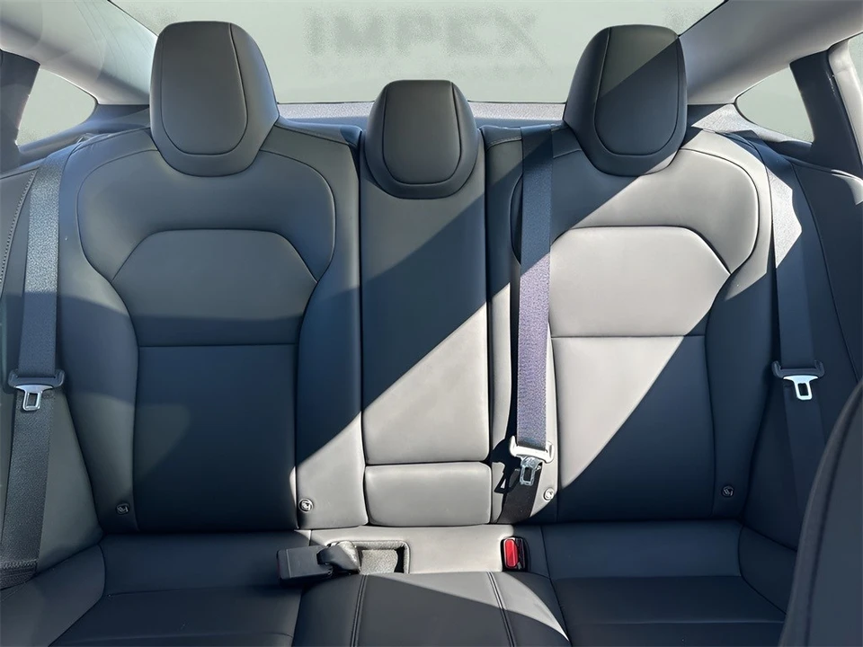 2025 Tesla Model 3 - Image 12 of 12