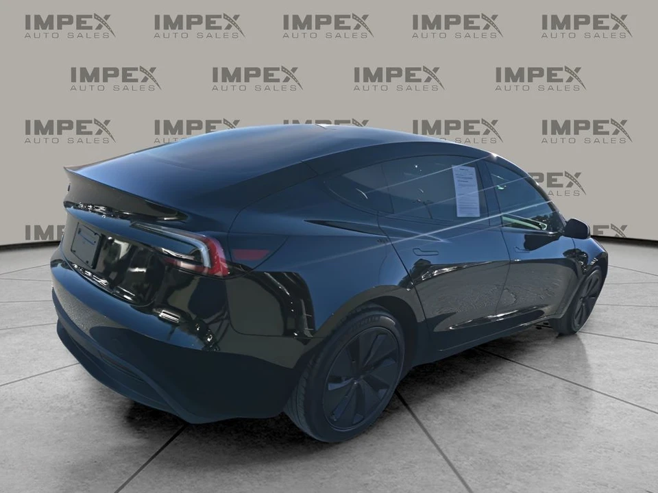 2025 Tesla Model 3 - Image 5 of 12